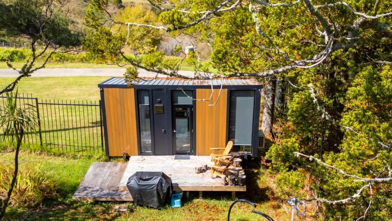 The Kauri Getaway By Tiny Away Villa Waitoki Kültér fotó